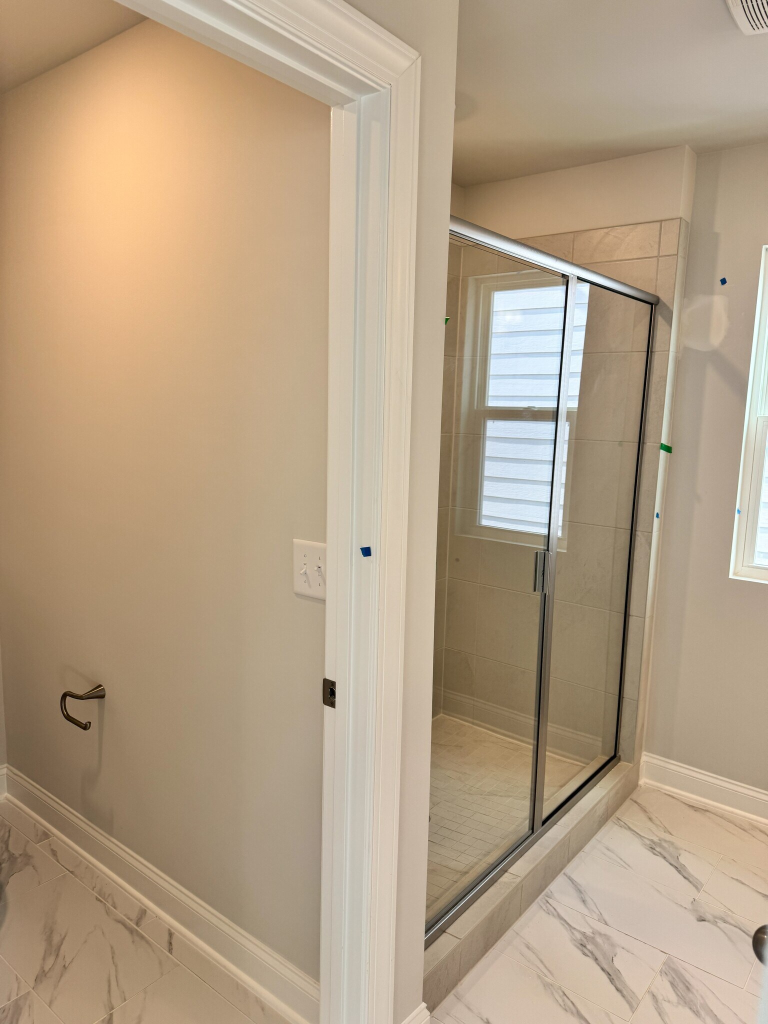 Primary Bath - 833 Portland Rose Dr