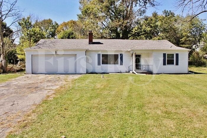 Building Photo - 5614 N Victoria Dr