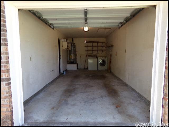 Building Photo - 49 Oak Forest Pl