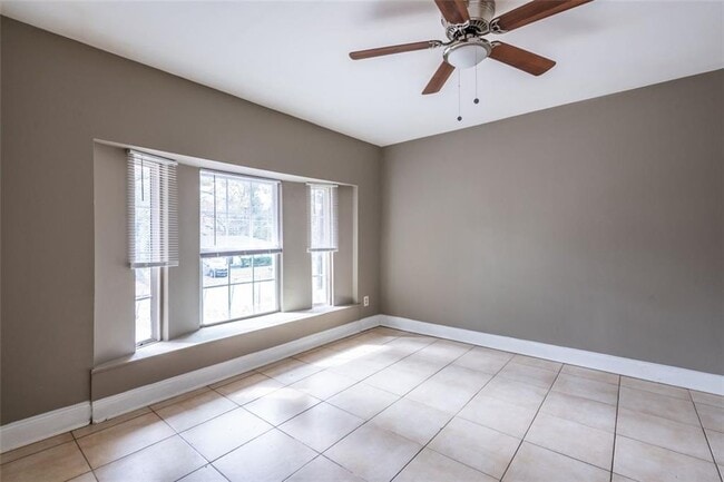 Building Photo - 2833 Cardo Dr NW