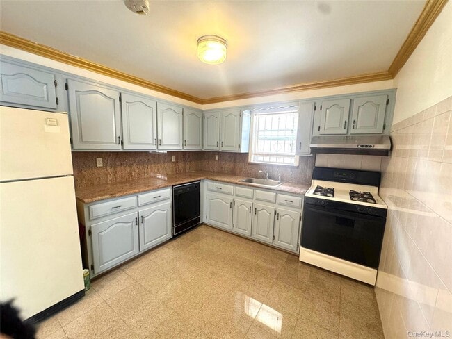 Primary Photo - 122-14 22nd Ave