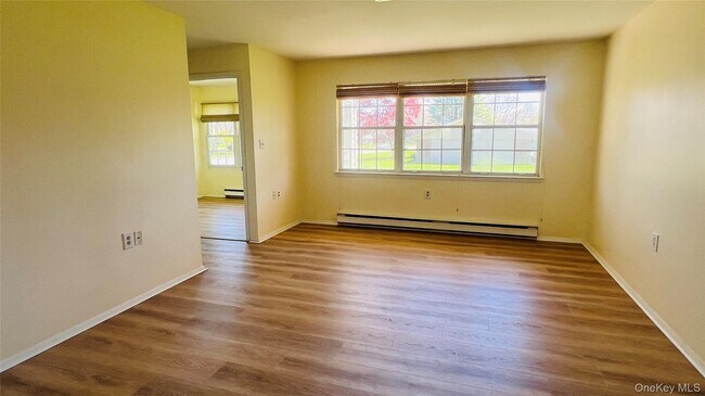 Building Photo - 399 Woodbridge Dr