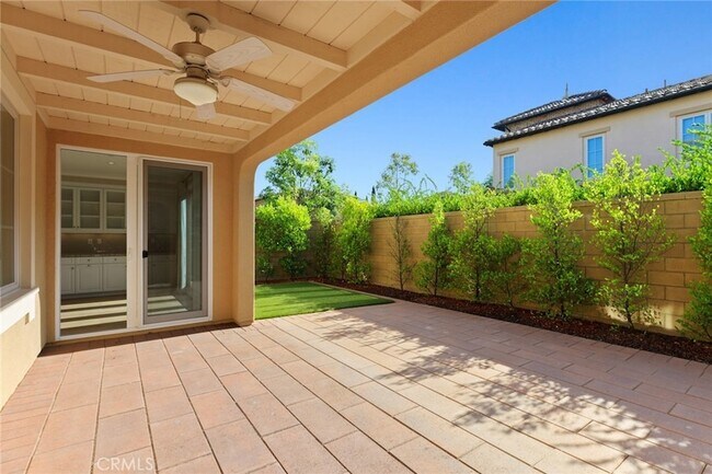 Building Photo - 81 Lupari