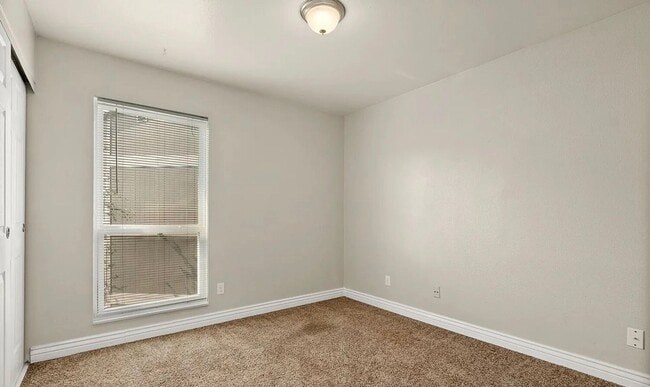 Building Photo - 7307 S Xenia Cir