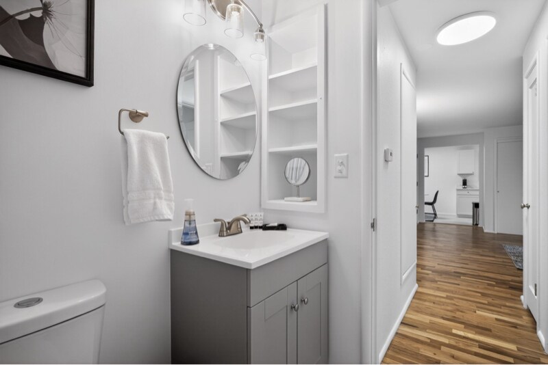 Building Photo - 319 N K St