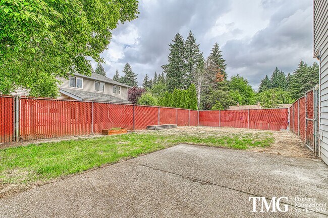 Building Photo - Pachl10