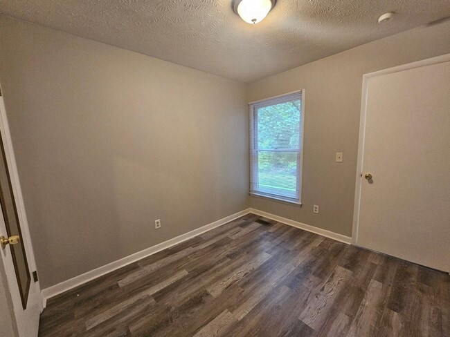 Building Photo - 7360 Van Grayson Loop