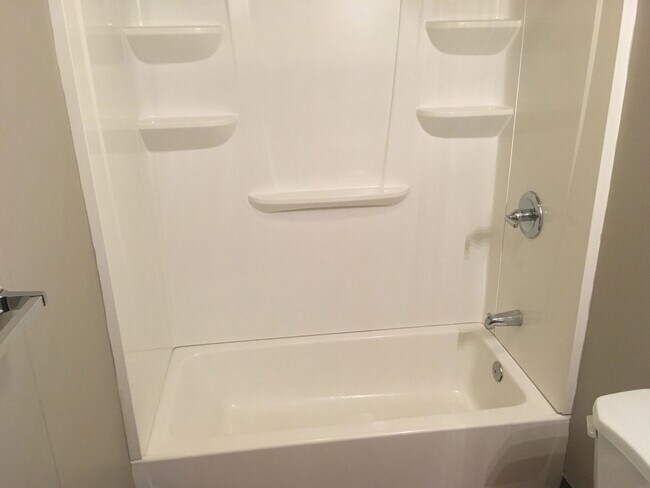 Building Photo - 290-330 N 3rd St