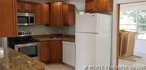 Building Photo - 5800 NW 73rd Ave