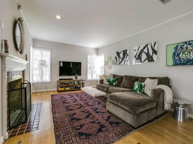 Building Photo - 1523 Oak Knoll St