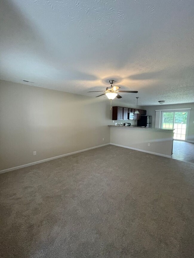Building Photo - 2 Bedroom Townhome in Havelock
