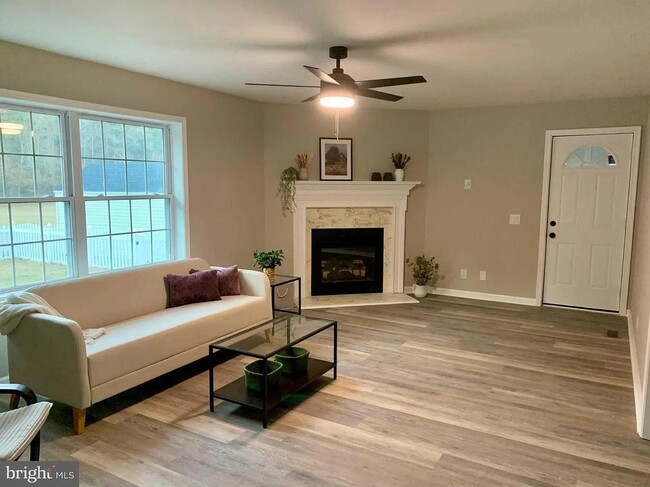 Building Photo - 25900 Country Meadows Dr