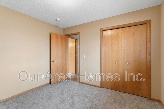 Building Photo - 1778 Klondike Dr NE