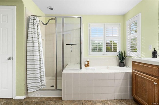 Building Photo - 45023 Silver Rose St