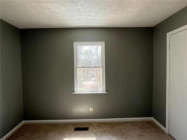 Building Photo - 316 Nottingham Dr