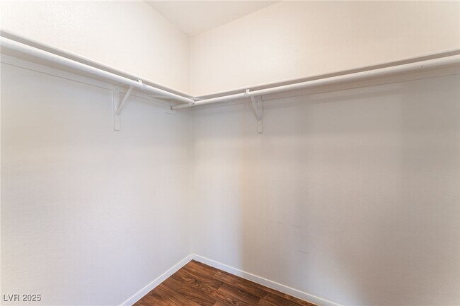 Building Photo - 8401 Cinnamon Hill Ave