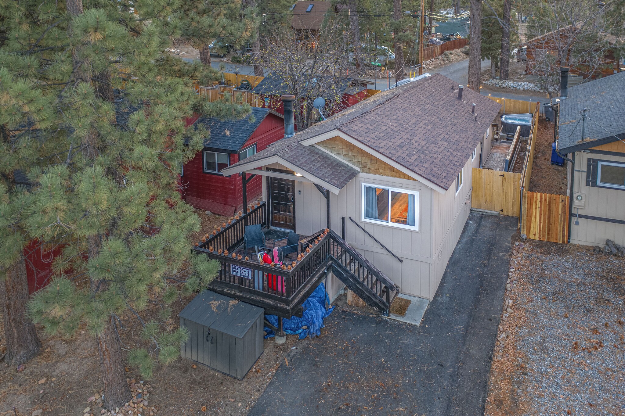 Building Photo - 660 Metcalf Ln