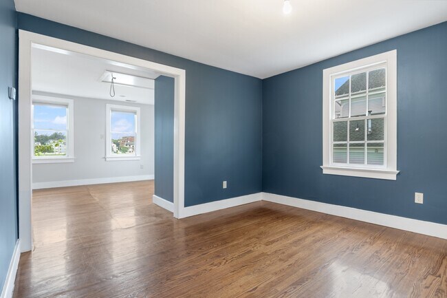 Building Photo - 624 Quinnipiac Ave