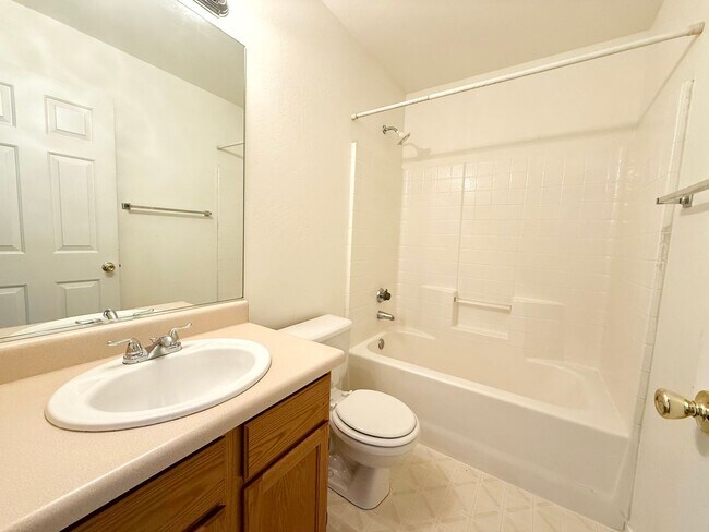 Building Photo - 4461 N Moccasin Cir