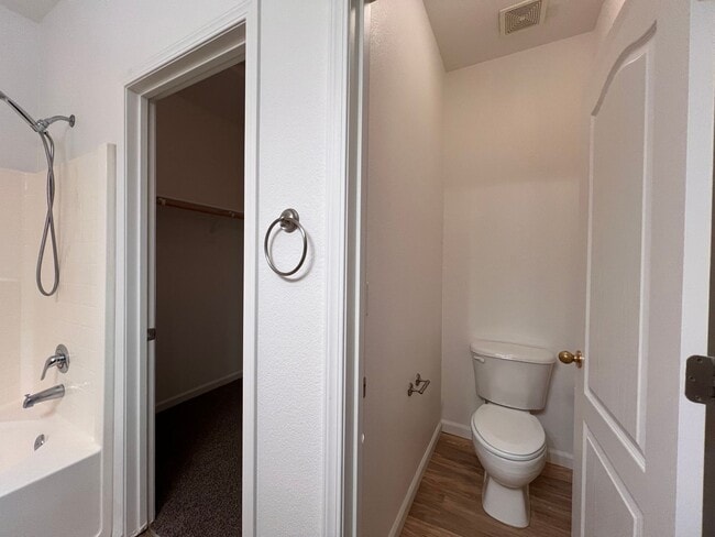 Building Photo - 4 bedroom Fernley Home.