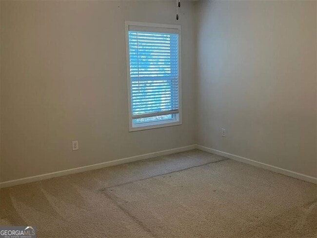 Building Photo - 1809 Parkades Path