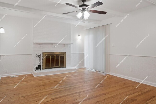 Building Photo - Rare Rental! Beautiful 1900 sq ft 3-bedroo...