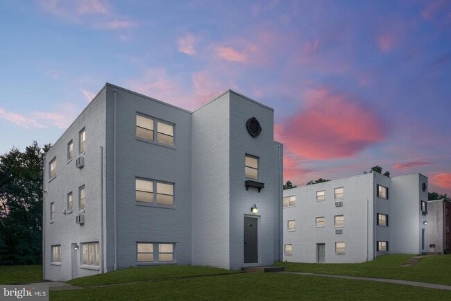 Building Photo - 444 Church Rd