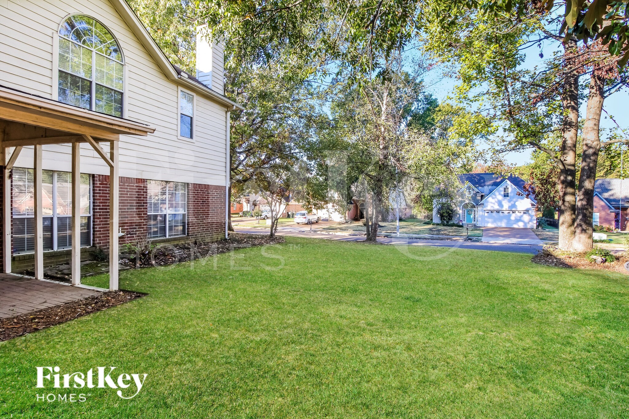 Building Photo - 6290 Fairway Hill Cove