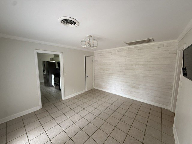 Building Photo - 2418 Cres Club Dr