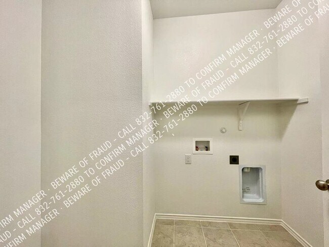 Building Photo - 8113 Branch Hollow Trail