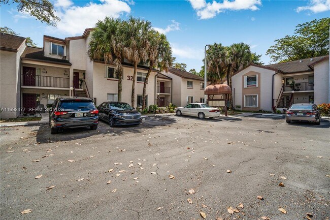 Building Photo - 13924 SW 90th Terrace