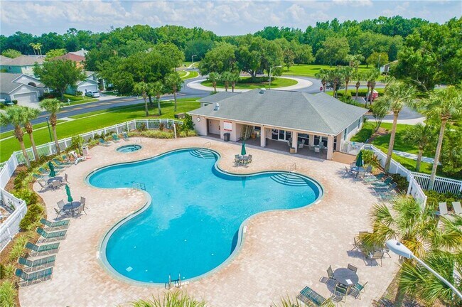 Building Photo - 25903 Bloomsbury Ct