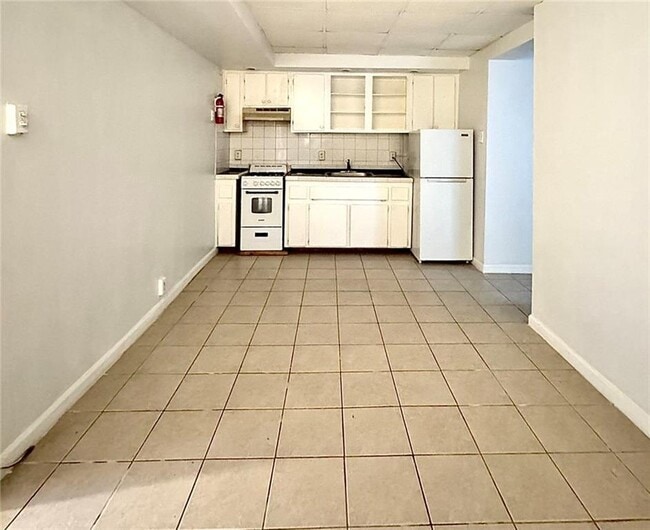 Building Photo - 1447 Oxford Rd NE