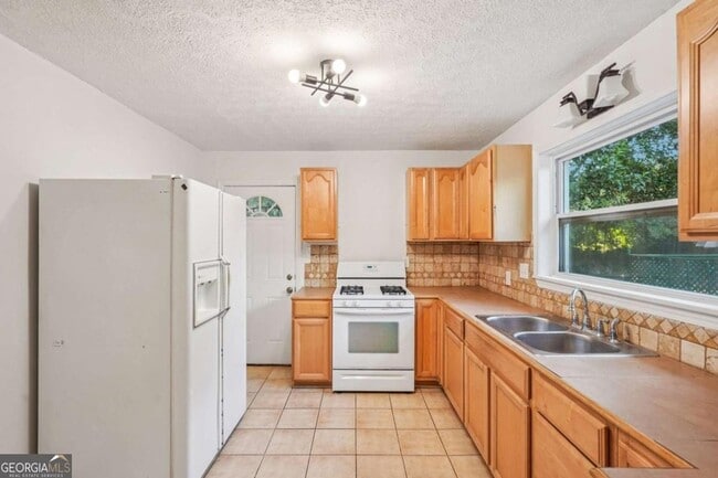 Building Photo - 125 Chappell Rd SW