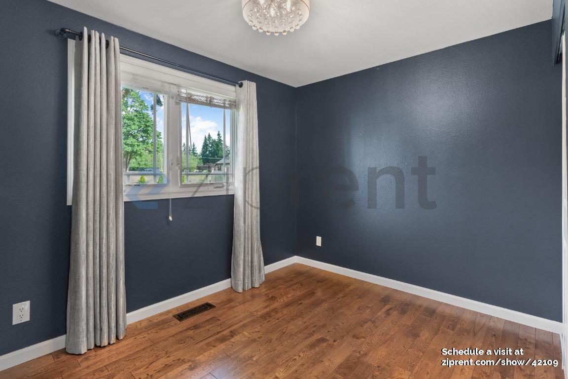 Building Photo - 19032 86th Ave NE