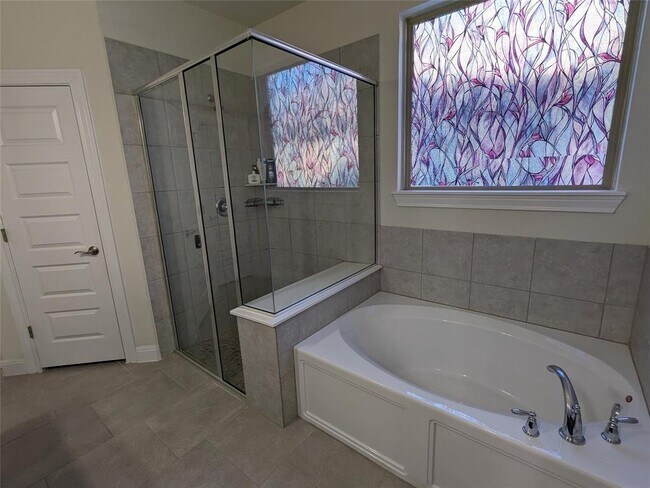 Building Photo - 9905 Quercia Dr