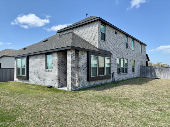 Building Photo - 15206 Cortines Ct