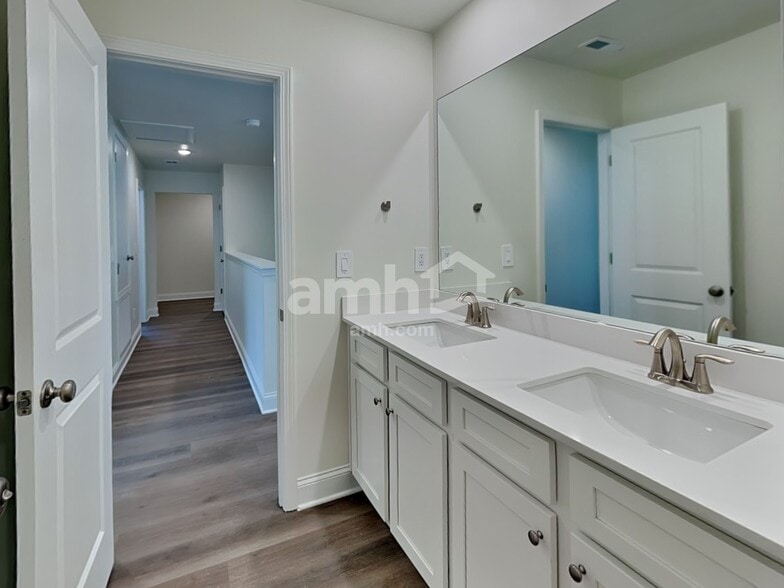 Building Photo - 3098 Ansley Place Rd