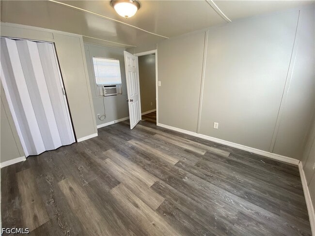 Building Photo - 2045 Bahia Ln