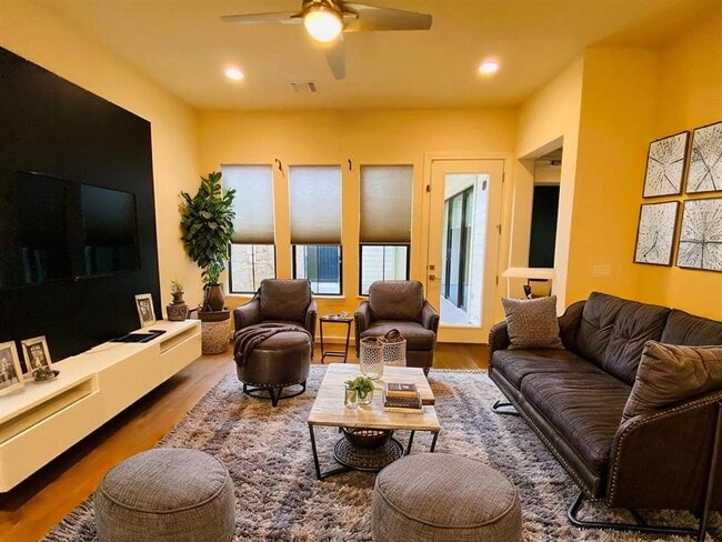 Building Photo - 4508 Berkman Dr