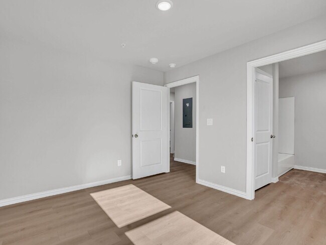 Building Photo - Brand New Fourplex