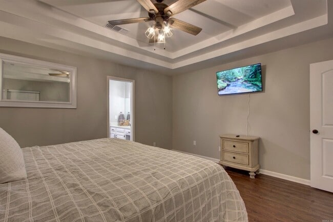 Building Photo - 3514 Skyline Blvd