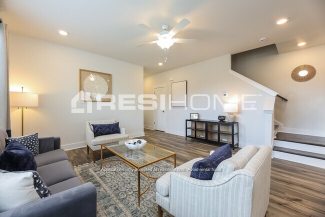 Building Photo - 156 Brooklet Trl