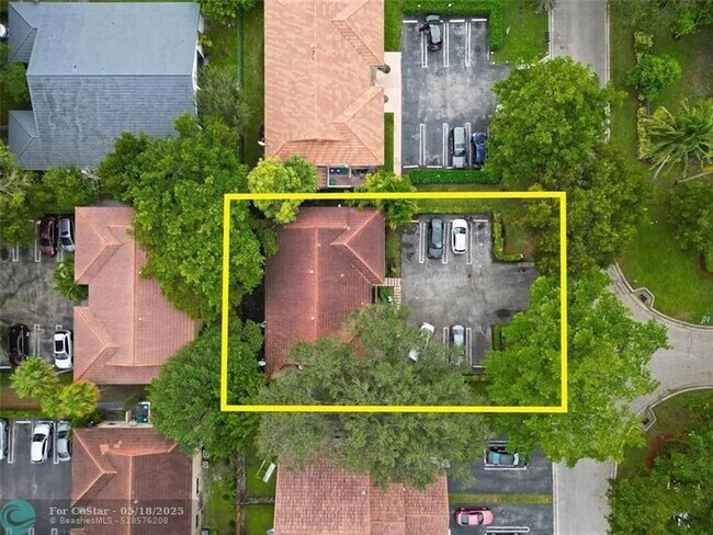 Building Photo - 4165 NW 114th Terrace