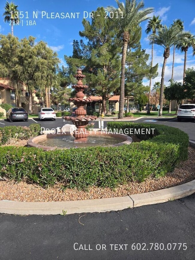 Building Photo - 1351 N Pleasant Dr