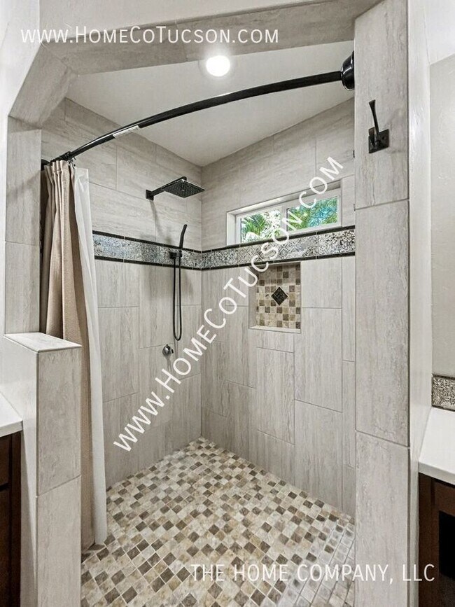 Building Photo - 8245 Crooked Tree Trail