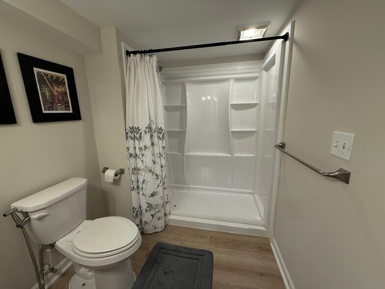 Building Photo - 1629 Searles Rd