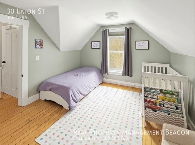 Building Photo - 30 Union St