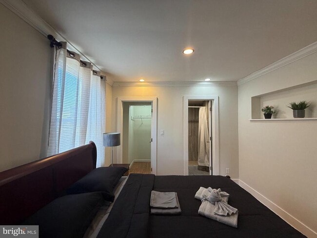 Building Photo - 7105 Rising Sun Ave