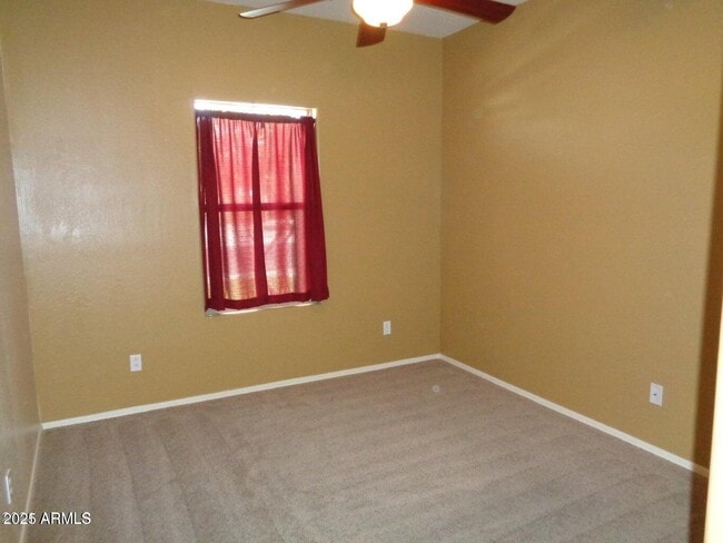 Building Photo - 2653 E Canyon Creek Dr